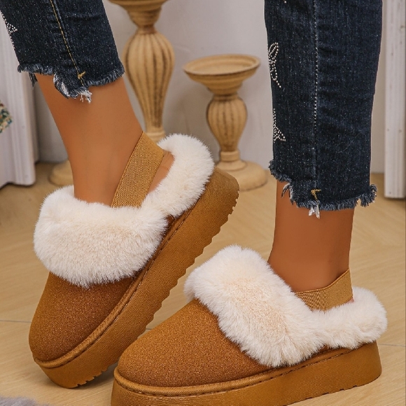 Faux Fur Round Toe Platform Slippers with Comfortable Fit - Picture 1 of 5